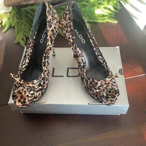 Aldo Beira Animal Print Peep-Toe Heels Size 39